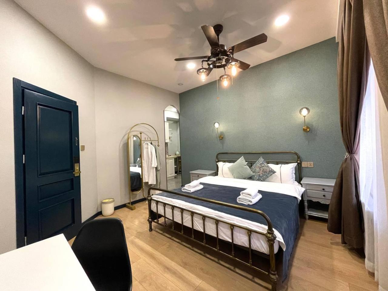 Apart Hotel Console Тбилиси Экстерьер фото