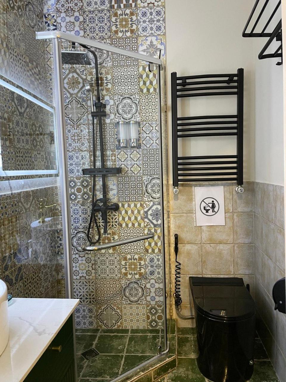 Apart Hotel Console Тбилиси Экстерьер фото