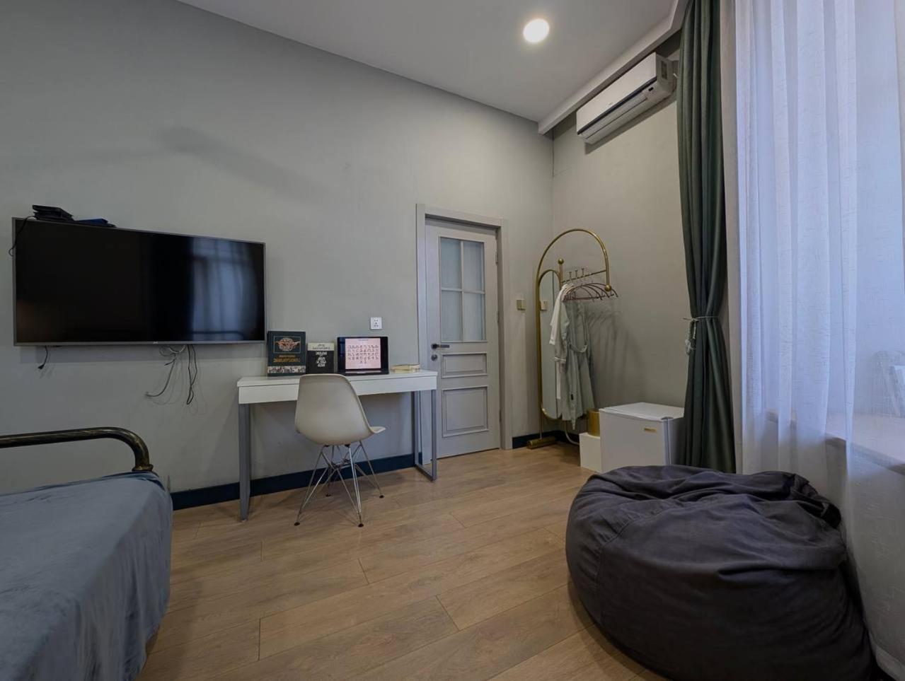 Apart Hotel Console Тбилиси Экстерьер фото